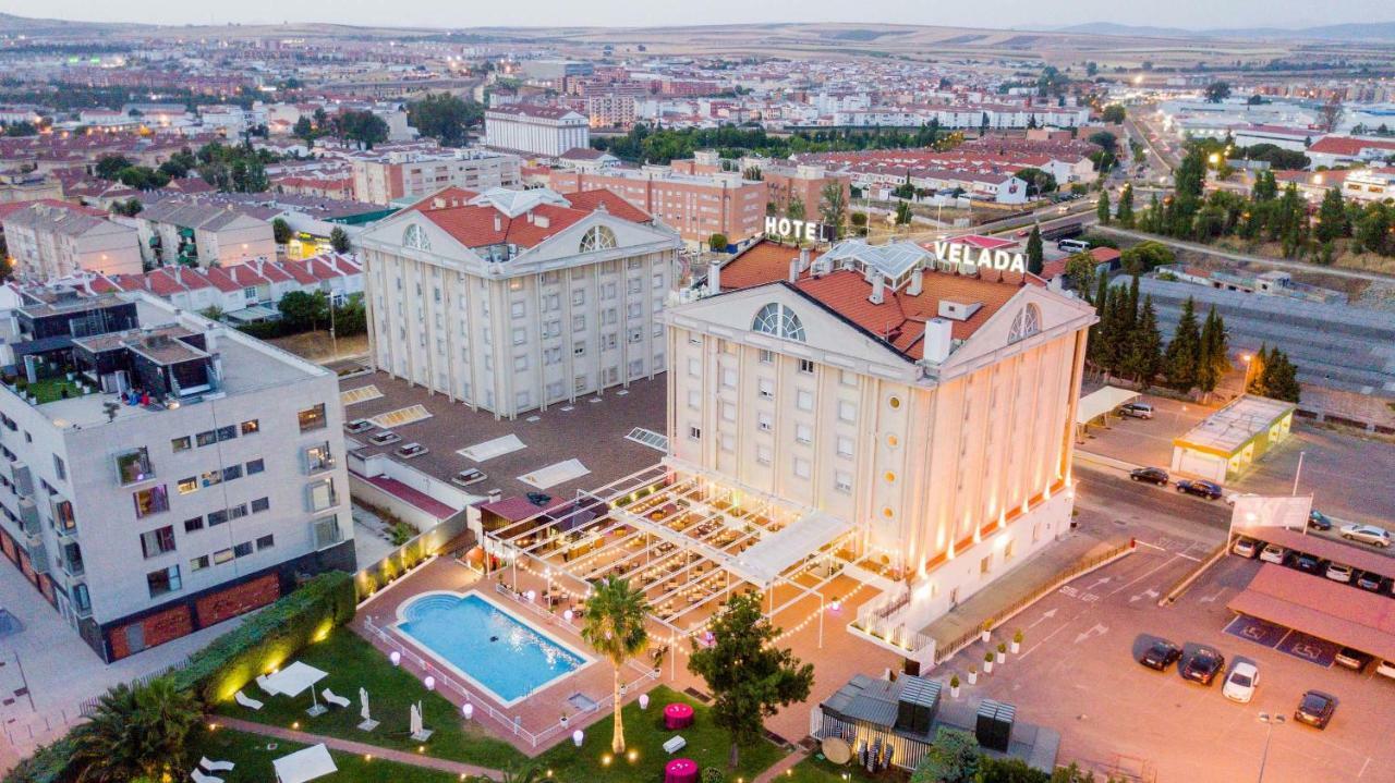 Velada Merida Bagian luar foto